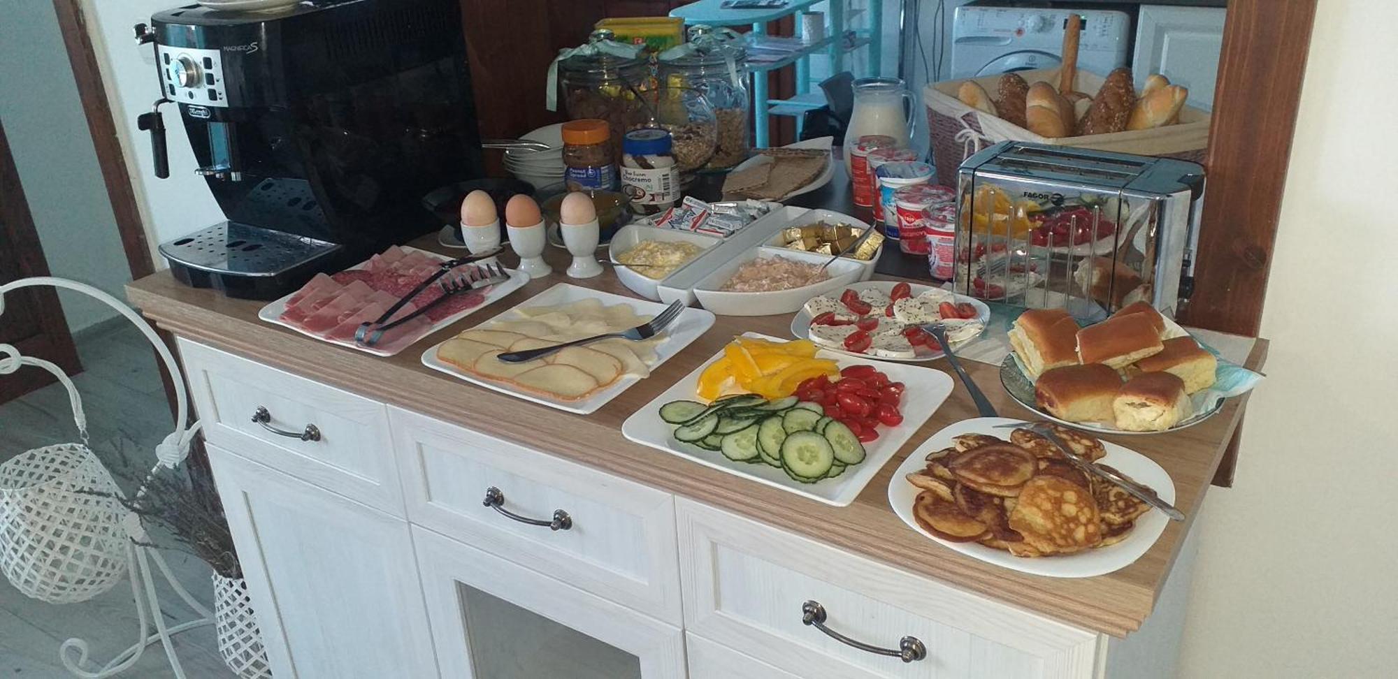 Monato Bed & Breakfast Poprad Bagian luar foto